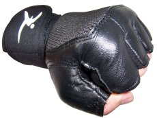 Guantes para Pesas / Ciclismo IKER, Piel de Res y Neopreno modelo Rude, Negros